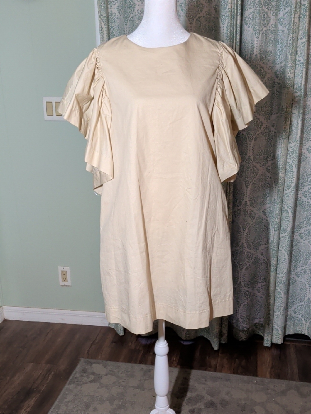 Vici Cream Short Flutter Sleeve Mini Dress